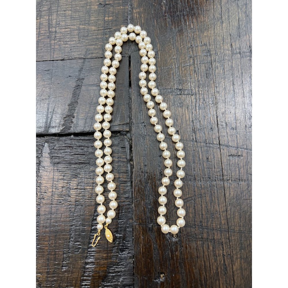 Vintage Faux Pearl Necklace